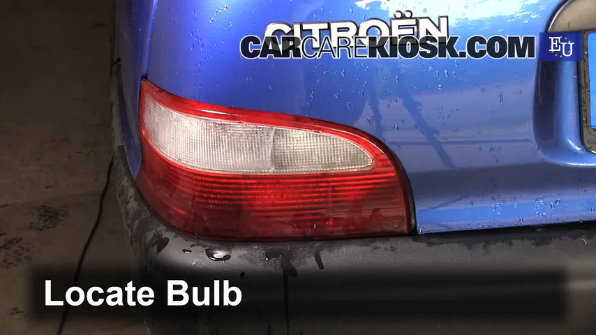 2002 Citroen Saxo Chrono 1.1L 4 Cyl. Lights Tail Light (replace bulb)